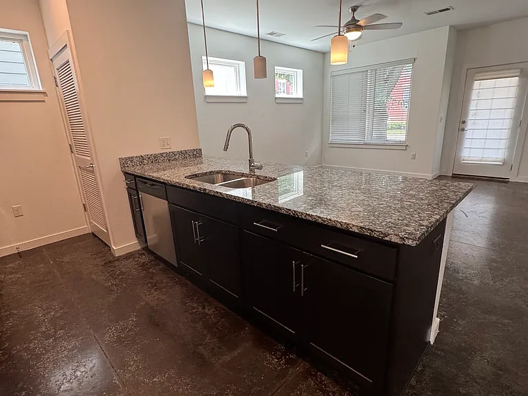 1216 Porter St #A — Photo 12