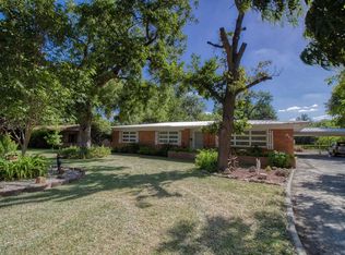 916 Black St, Uvalde, TX 78801