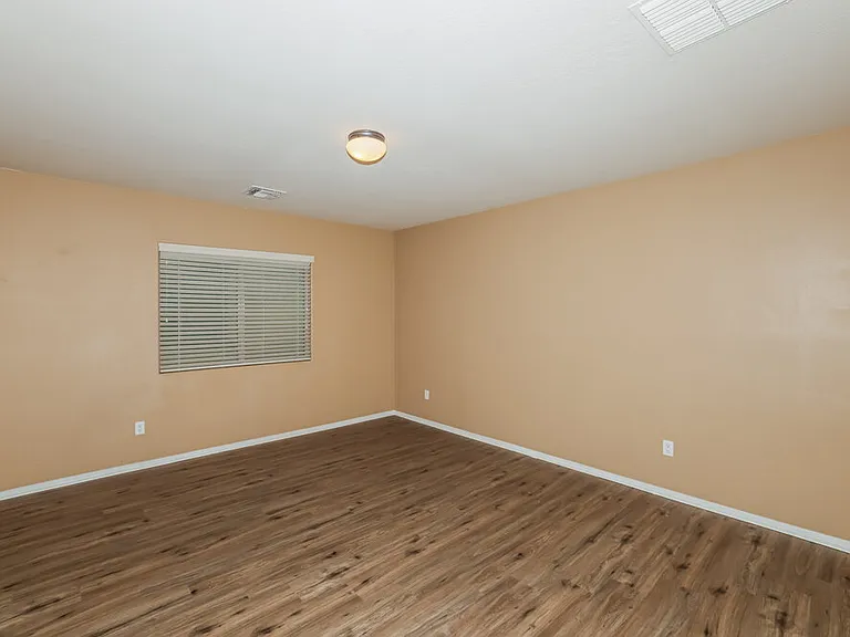 9427 W Monte Vista Rd — Photo 12