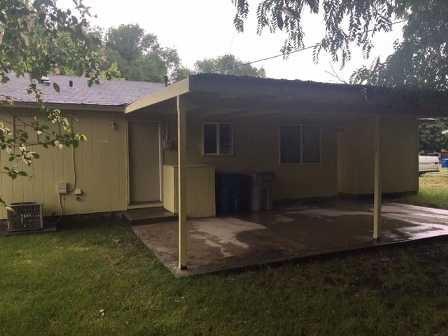Great location, 3 bedroom, 1 bath home for rent. — Photo 3