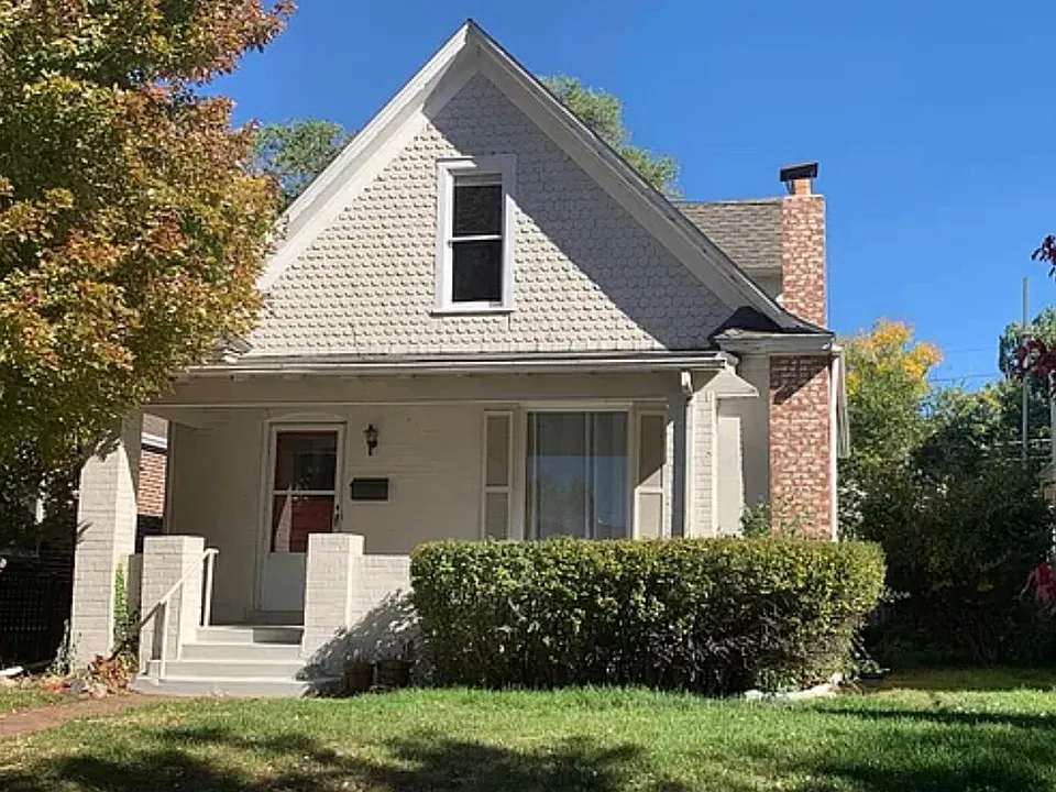 S Ogden St