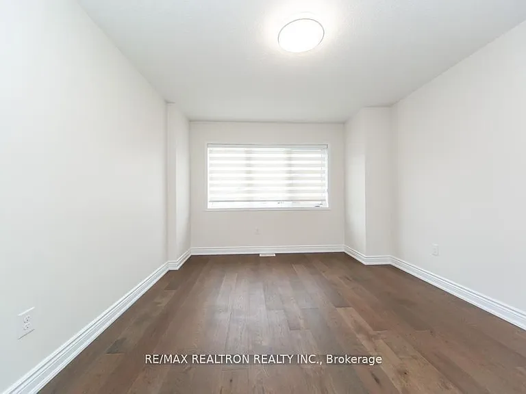 24 Skelton Cres — Photo 19