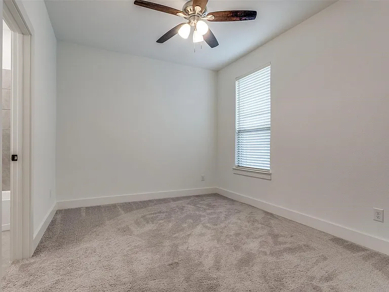 5411 Grand Ave — Photo 23
