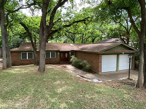 2806 Buffalo Dr Photo 1