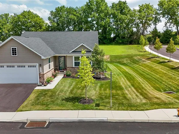 4212 Mimosa Ln, Whitehall, PA 18052