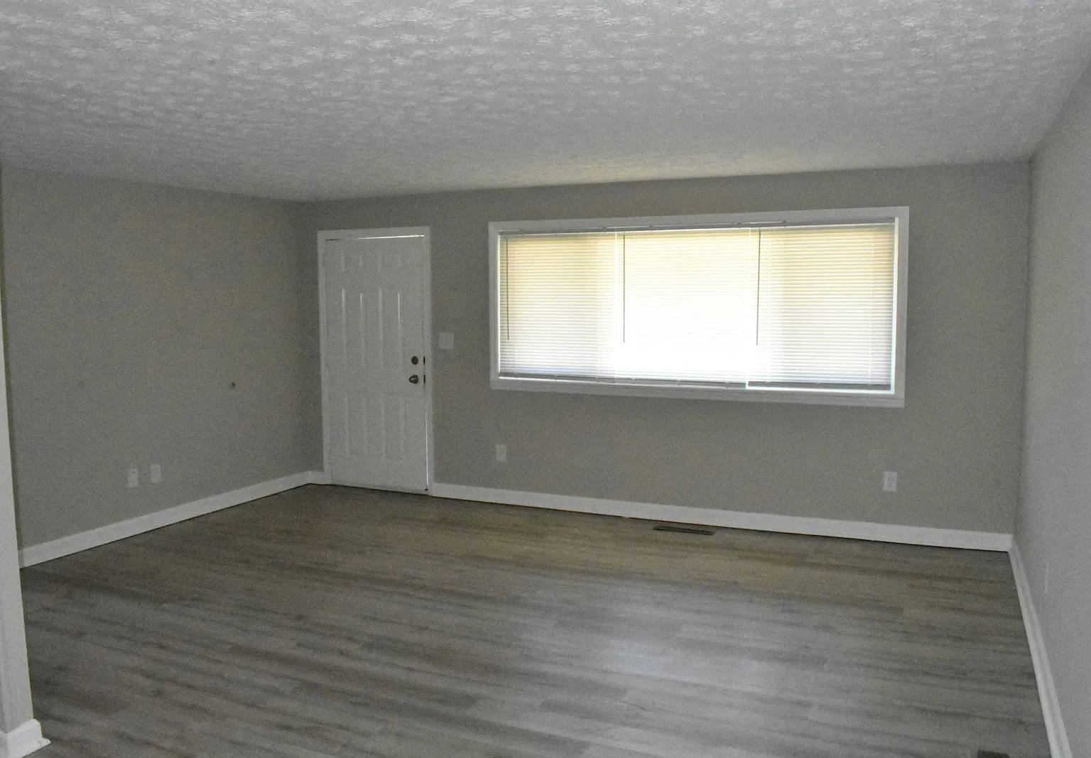 2114 Mattis Drive — Photo 3