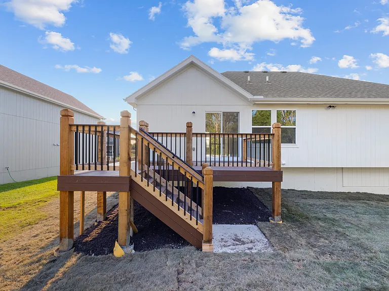 3513 SE Corbin Dr — Photo 7