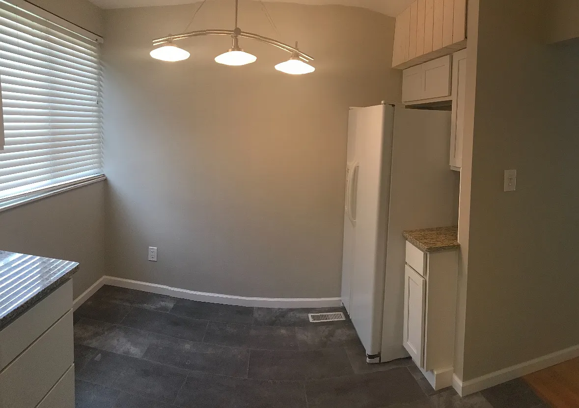 2 bed, 880 sqft, $1,500 — Photo 3