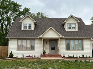 120 S Lexington Ct, Andover, KS 67002