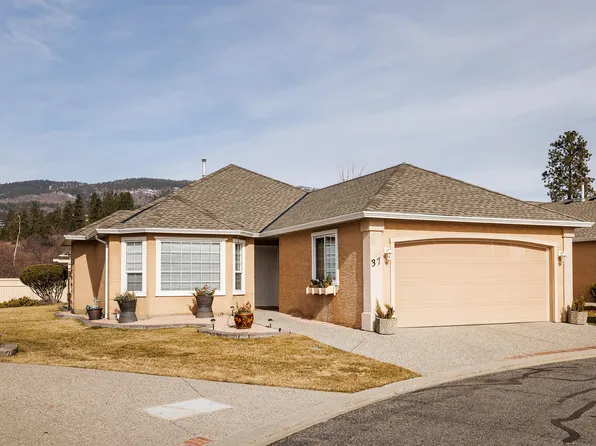 2250 Louie Dr #37, Tsinstikeptum 9, BC V4T 2M6