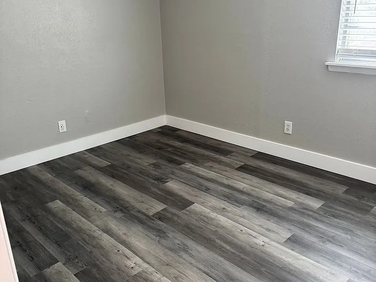 703 S 8th Ave — Photo 11