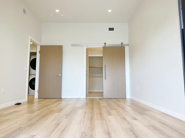 2515 El Camino Real #7 — Photo 5