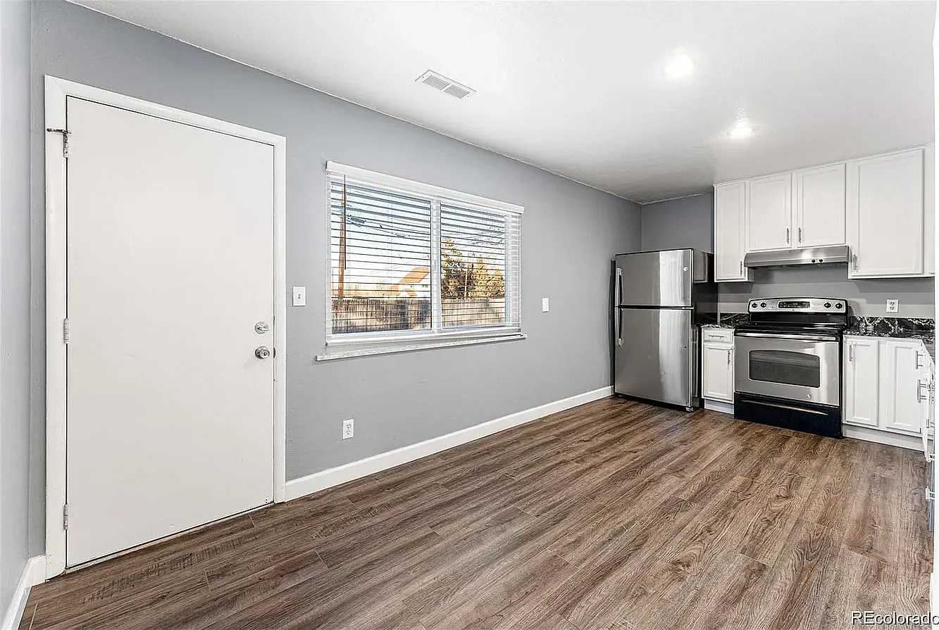 3 bed, 1.5 bath, 1300 sqft, $2,650 — Photo 4