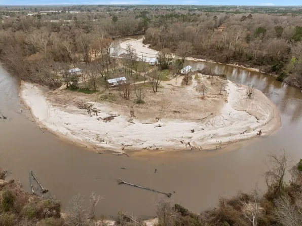 161 Ryner Rd, Hattiesburg, MS 39402