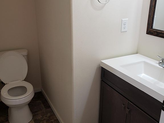 3rd image of 3270 N Lincoln St APT 1