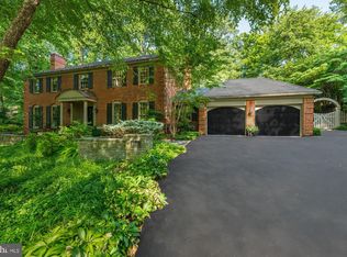 1091 Old Cedar Rd, Mc Lean, VA 22102