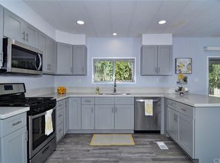 33295 Los Olivos Ln, Wildomar, CA 92595