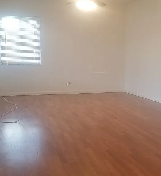 3015 Glenwood Pl — Photo 3
