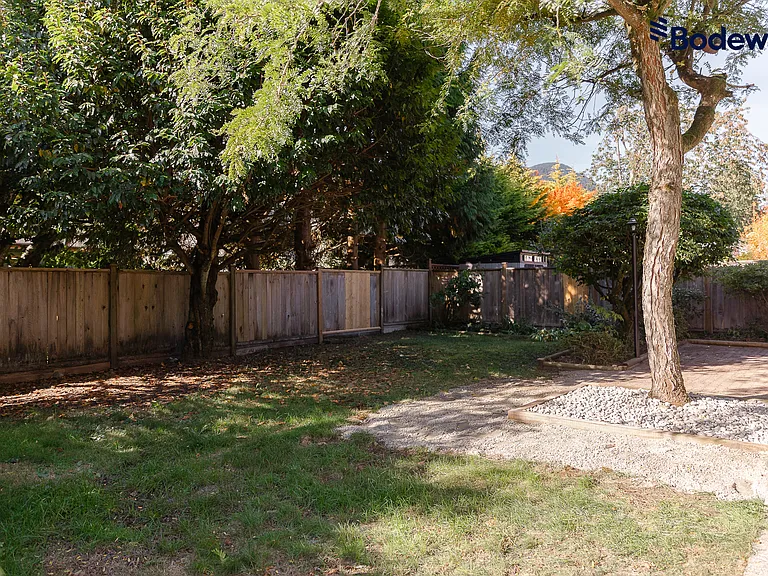 32XX Bermon Pl — Photo 25