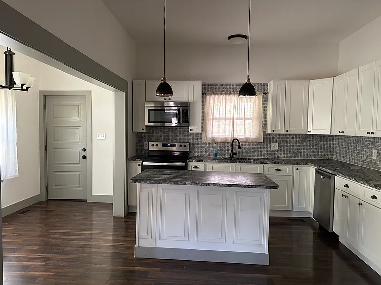 2114 Keith Ave — Photo 13