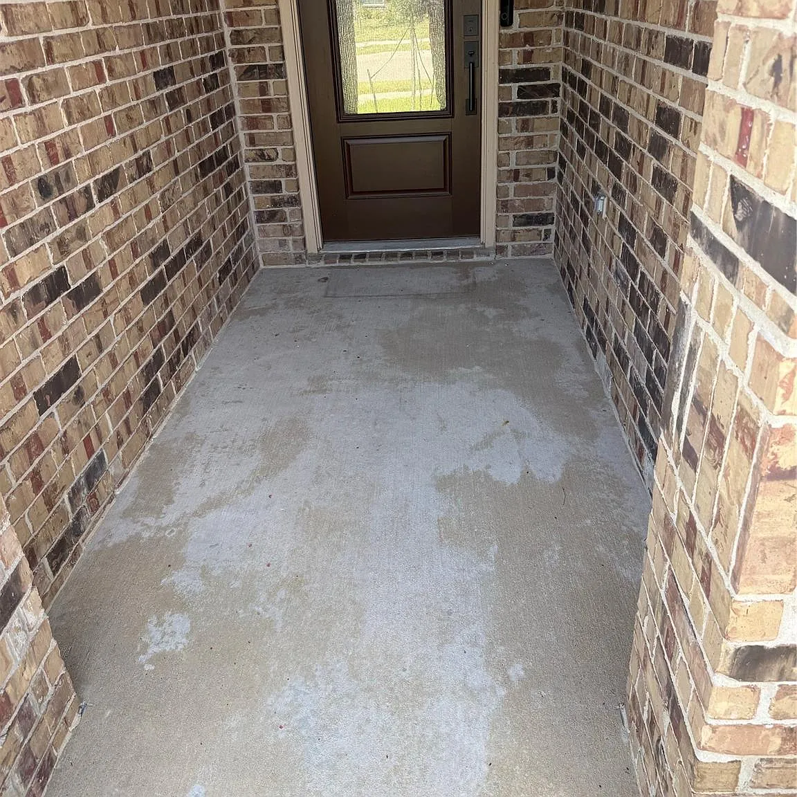 4 bed, 2006 sqft, $2,550 — Photo 4