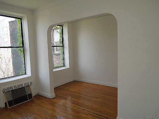 3rd image of 469 Saint Johns Pl APT 2B