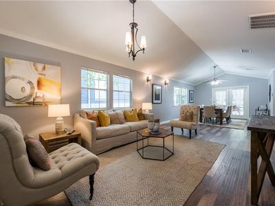 2001 E 8th St, Austin, TX, 78702