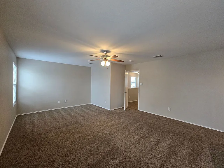 5302 Lyra Dr — Photo 17