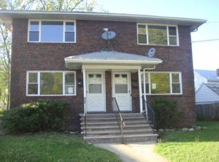 553-555 Newman Pl, Roselle, NJ 07203