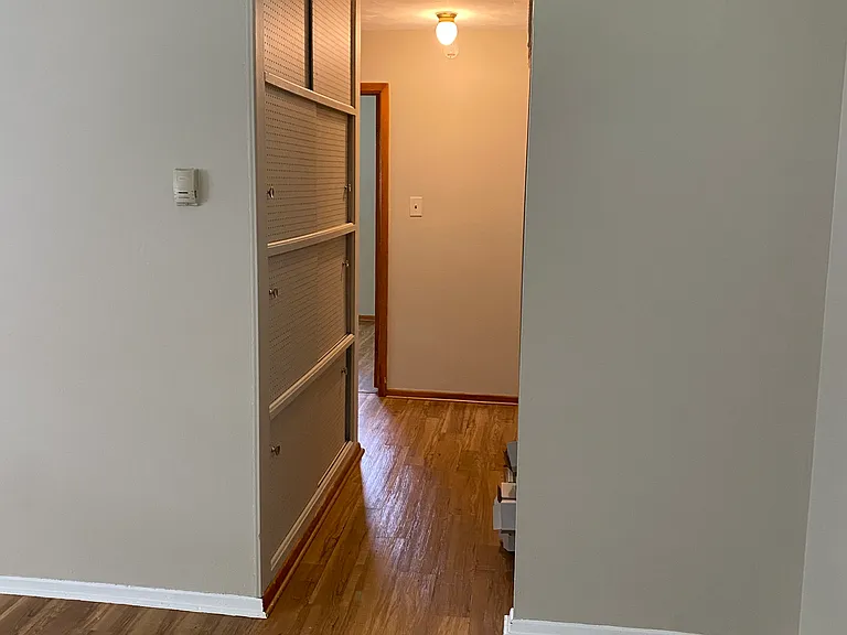 1411 Hartford Rd — Photo 8