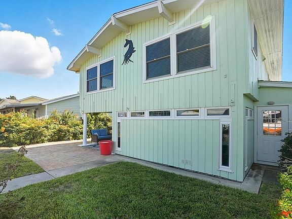 2nd image of 228 Starboard Ave
