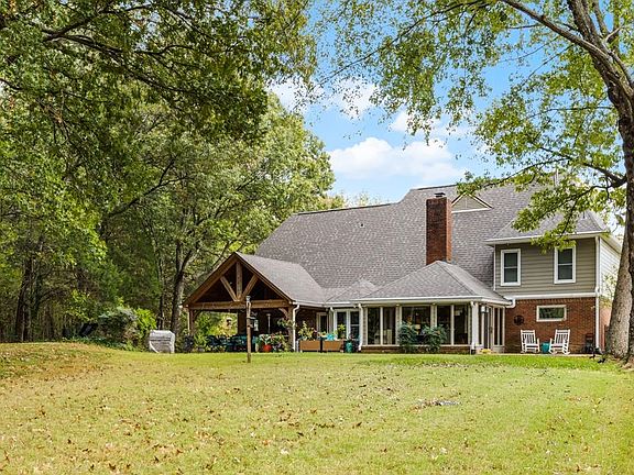 4th image of 2873 Belgrave Dr