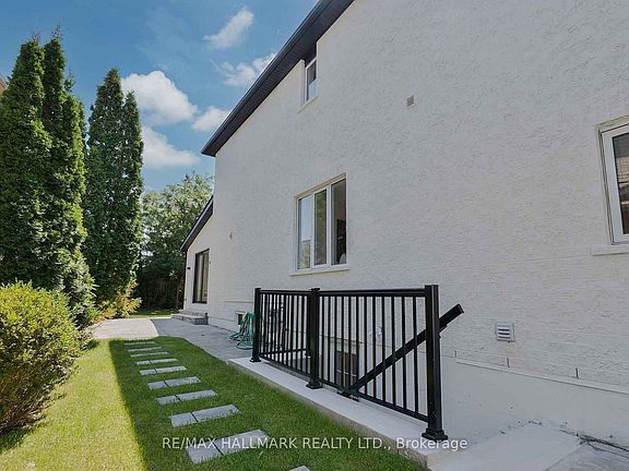 3rd image of 83 Gladstone Ave #Basement