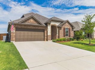 210 Colter Dr, Waxahachie, TX 75167