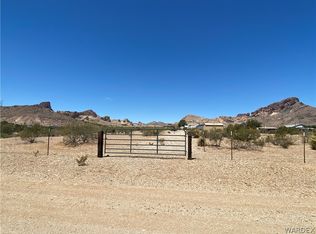 1821 S Glenbar Rd, Golden Valley, AZ 86413