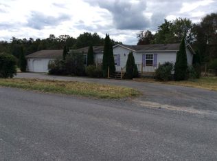 Pine Rd Grv, Lerona, WV 25971