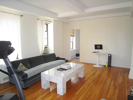 Rented by City Connections Realty | media 33