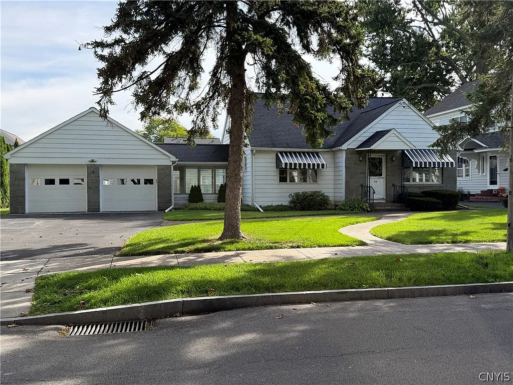 3 bed, 2.0 bath, 1548 sqft, $3,000 — Photo 2