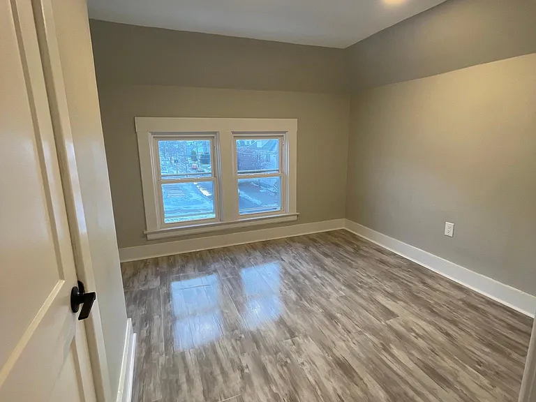 1425 State St #2 — Photo 12