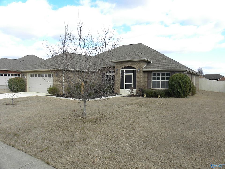 1st image of 623 Summer Cove Cir NW