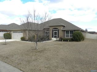 623 Summer Cove Cir NW, Madison, AL 35757