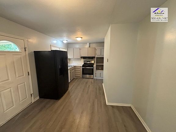 4th image of 4430 Wellington Dr