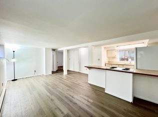 2421 NW 59th St APT 3, Seattle, WA 98107