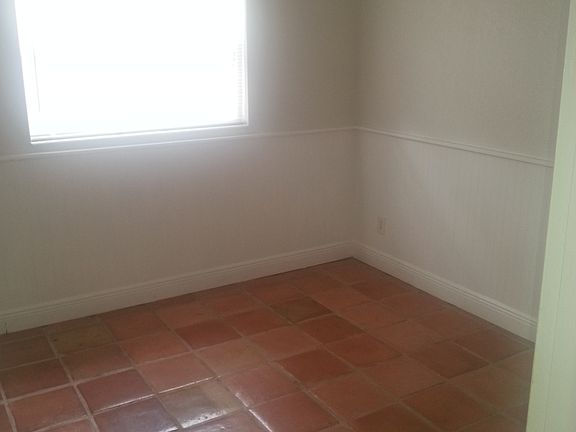 2nd image of 2930 Bellwood Ave