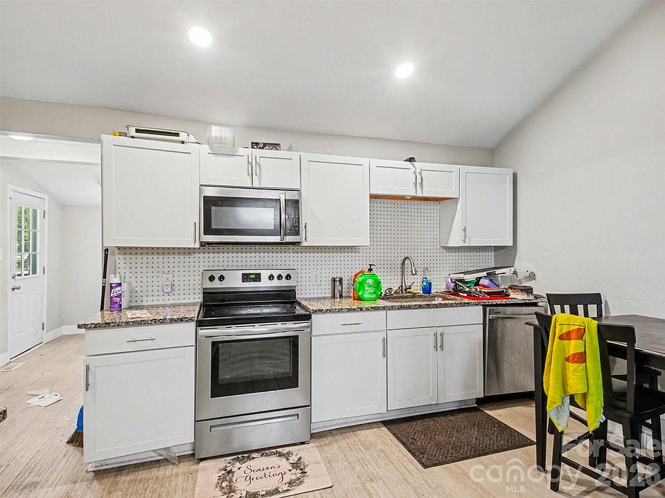 1st image of 92 Saint Charles Ave NE