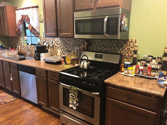 3rd image of 36 Margaret Dr