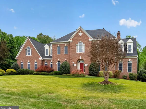 1084 Mill Field Ct, Great Falls, VA 22066