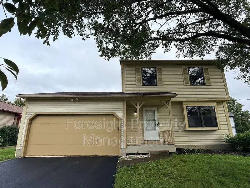 3850 Heatherglen Dr