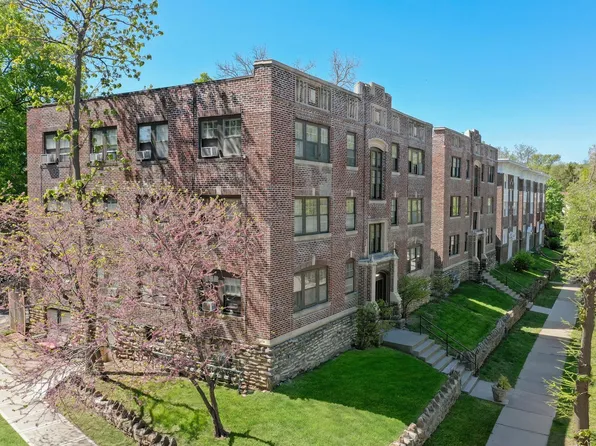 Valentine Place Apartments