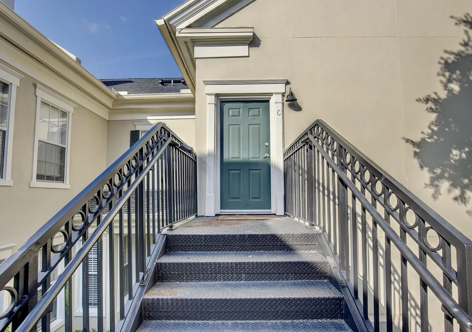 Charming 1/1 Spacious Condo Located in the Desirable Baldwin Park - Orlando! — Photo 4